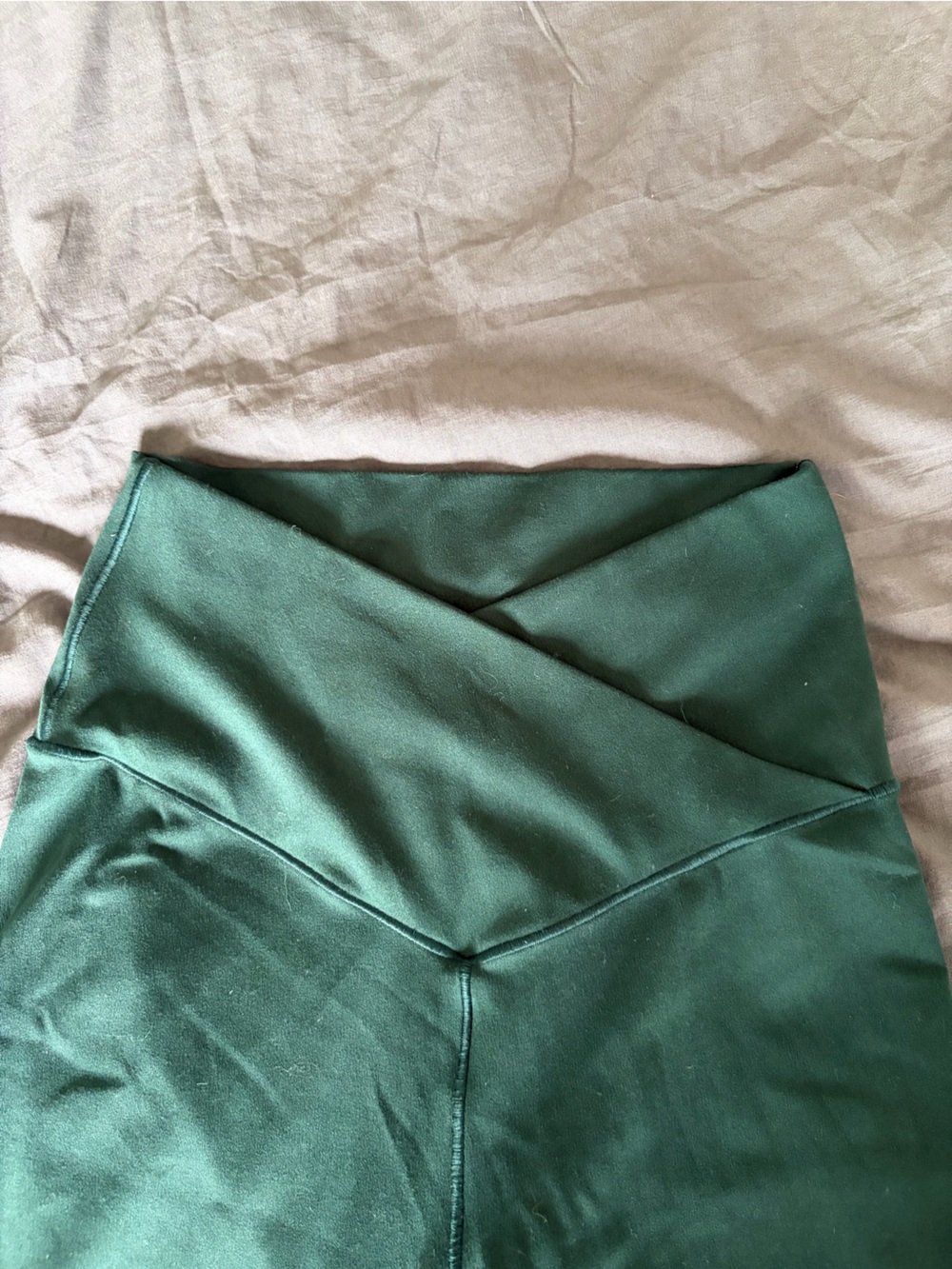 OFFLINE By Aerie Real Me High Waisted Crossover Flare Legging size small - Picture 7 of 8